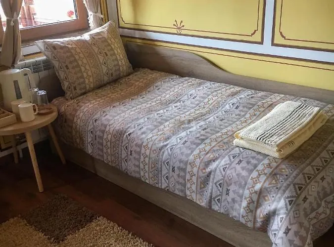 Konukevi за гости бащино огнище Koprivştitsa