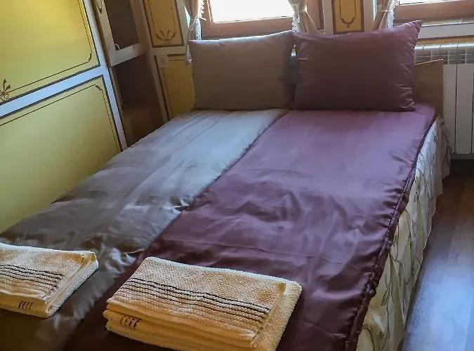 за гости бащино огнище Konukevi Koprivştitsa